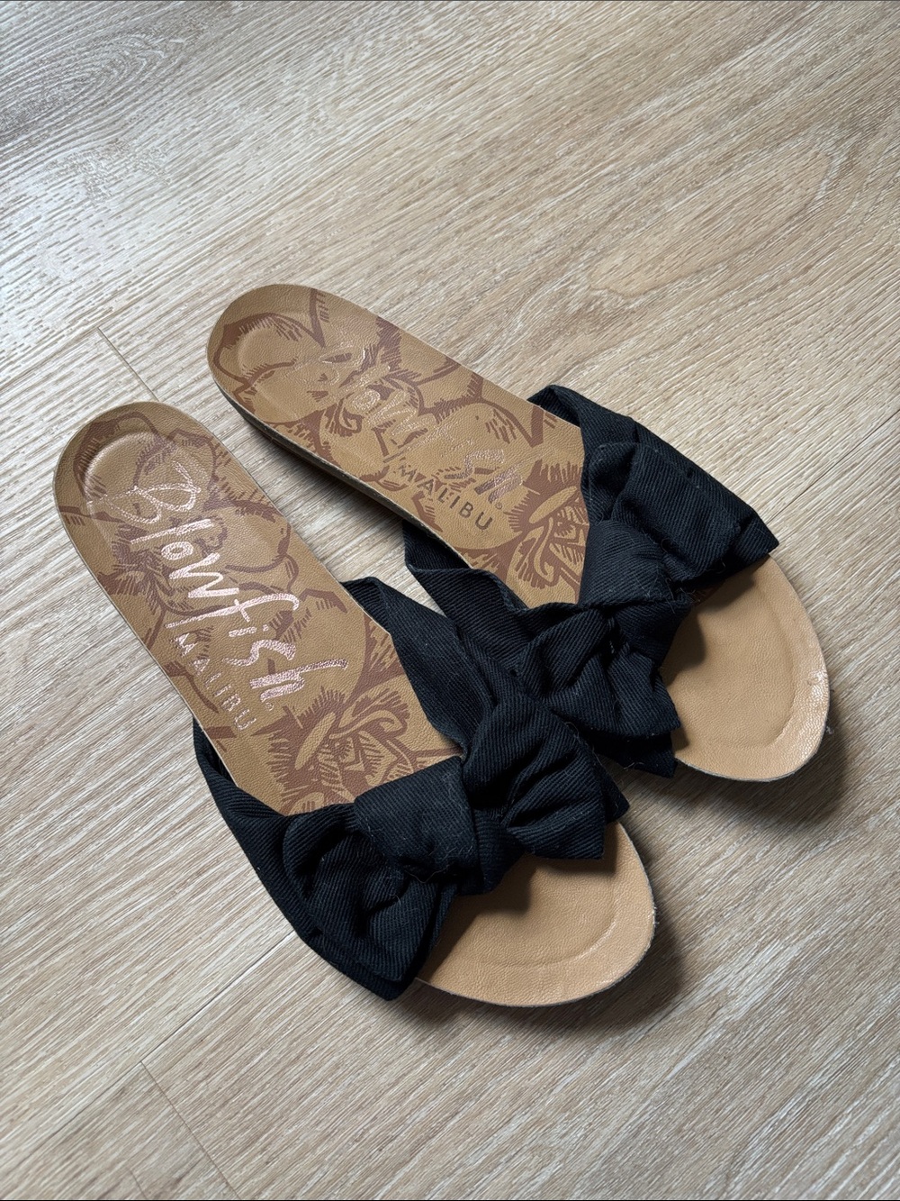 Blowfish Black Knot-Top Slide Sandals